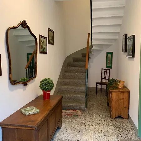 Holiday home Casa Tiffany Tra E Monti *